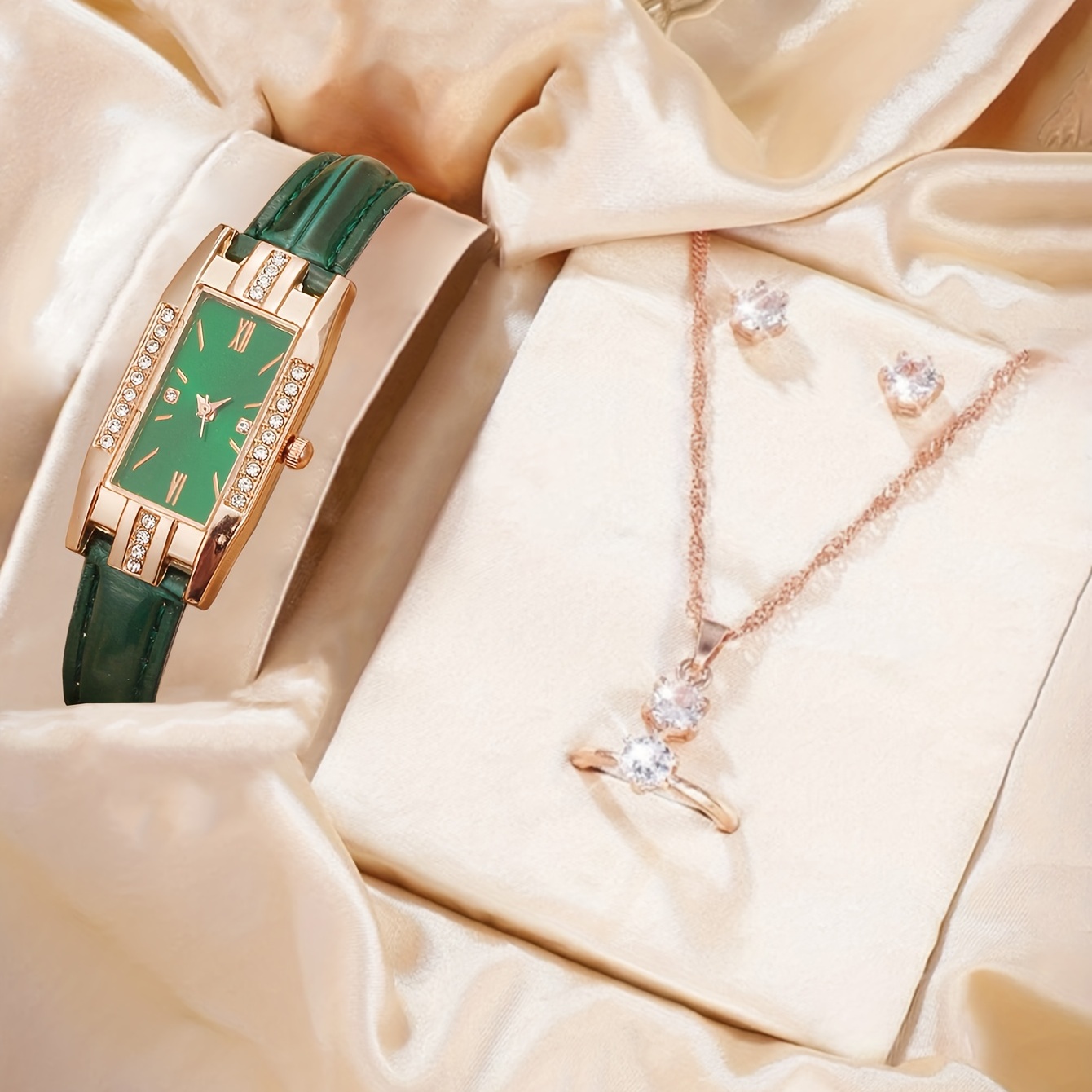 Luxury Rhinestone Quartz Watch - đánh giá và giá Luxury Watch Gift For Her