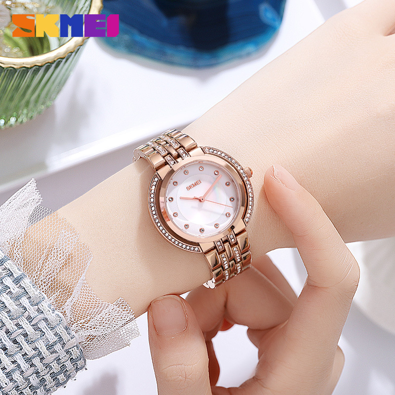Womens Bracelet Quartz Watches - đánh giá và giá Luxury Watch Display