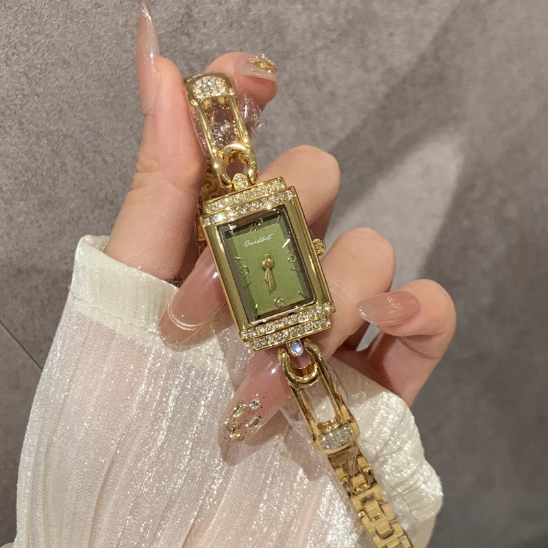 Small pin old money style hand - đánh giá và giá Luxury Watch Values