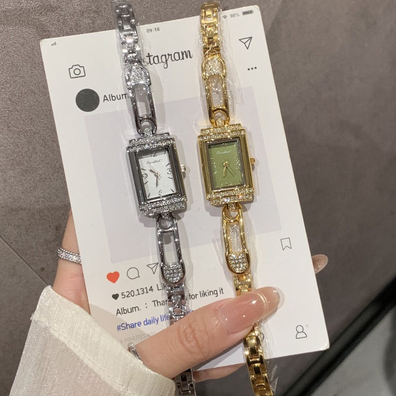 Small pin old money style hand - đánh giá và giá Luxury Watch Values